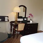 Hotel Twin Trees Hotel&brusna Falls Leisure