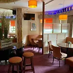 Hotel Twin Trees & Brusna Falls Leisure