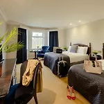 Hotel Twin Trees Hotel&brusna Falls Leisure