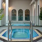 Hotel Twin Trees Hotel&brusna Falls Leisure 3*