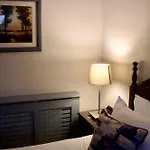 Hotel Twin Trees Hotel&brusna Falls Leisure