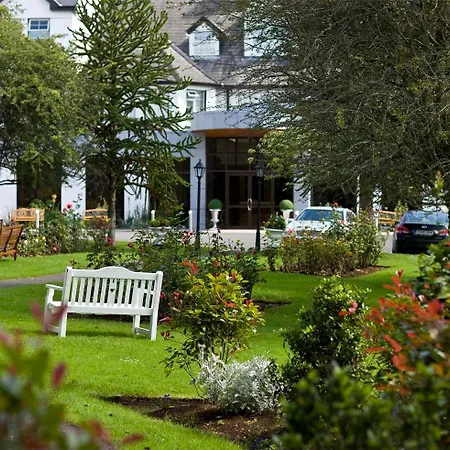 فندق Twin Trees 3*