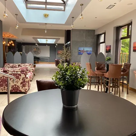 Twin Trees 巴利纳