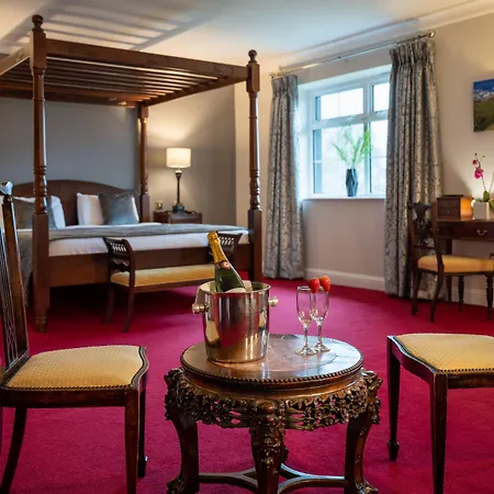 Twin Trees & Brusna Falls Leisure 3* Баллина