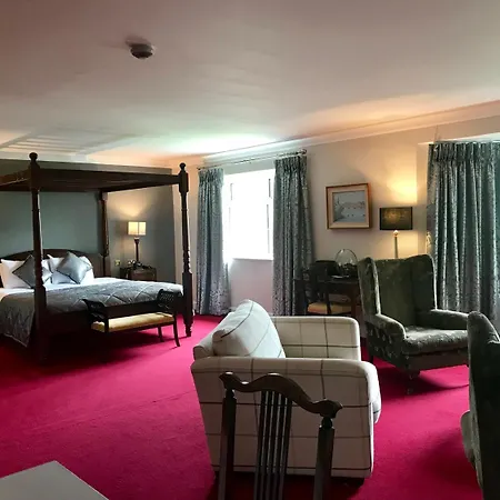 Twin Trees & Brusna Falls Leisure 3* Баллина