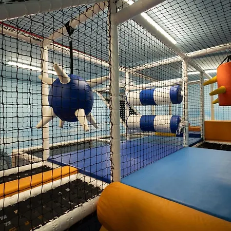 Twin Trees & Brusna Falls Leisure 3* Баллина