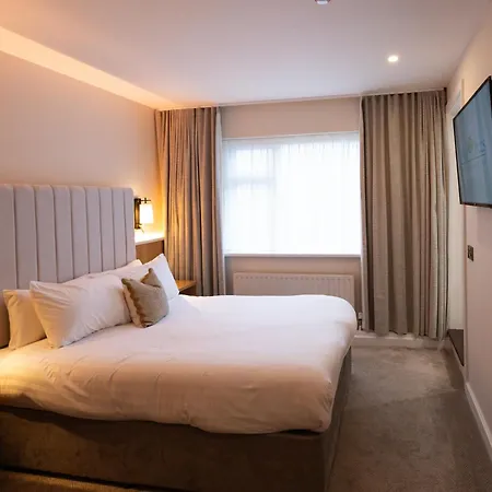Hotel Twin Trees & Brusna Falls Leisure 3*