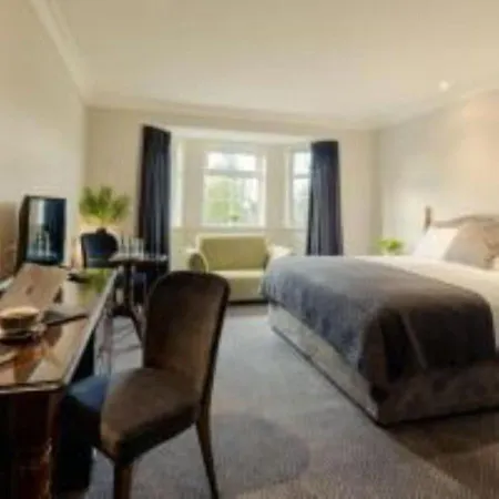 Twin Trees & Brusna Falls Leisure Hotel