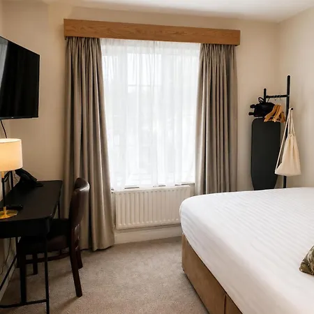 Hotel Twin Trees & Brusna Falls Leisure 3*