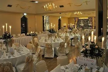 Twin Trees & Leisure Club 3*