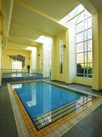 Twin Trees & Leisure Club 3*