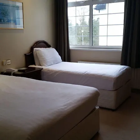 Twin Trees & Leisure Club Otel Ballina (Mayo)