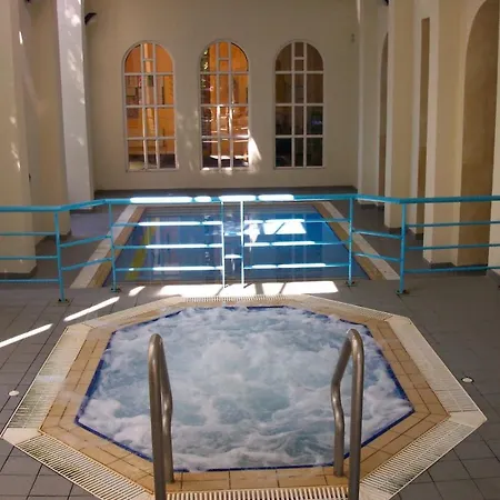 酒店 Twin Trees 巴利纳