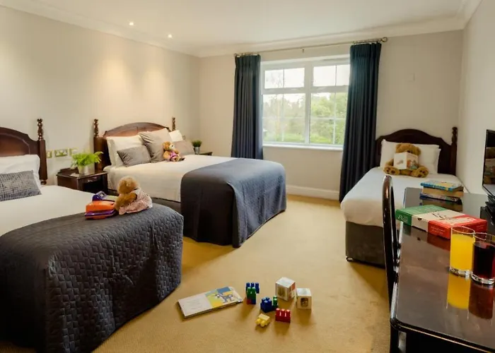 Twin Trees Hotell 3*