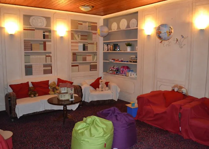 Twin Trees 3* בלינה