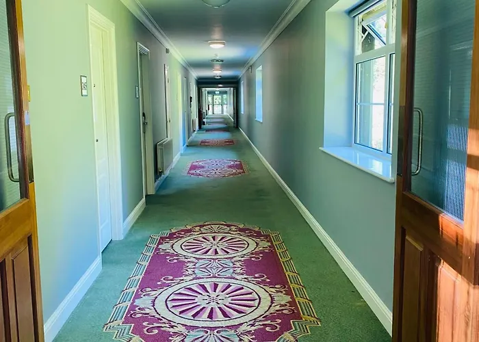 Twin Trees ホテル バリナ