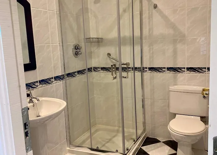 Hotell Twin Trees Ballina (Mayo)