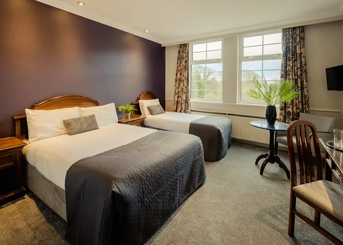 Twin Trees & Brusna Falls Leisure Hotel Ballina (Mayo)