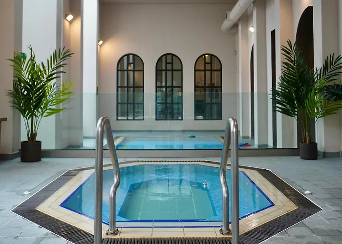 Hotel Twin Trees & Brusna Falls Leisure 3*