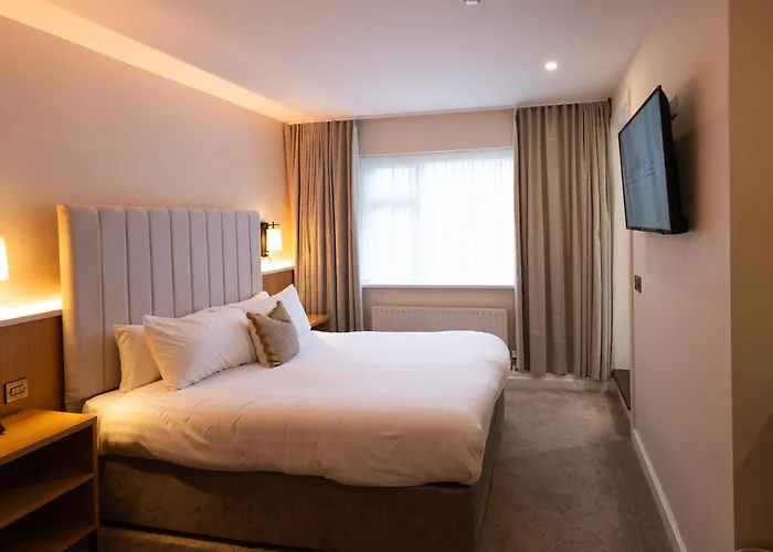 Hotel Twin Trees & Brusna Falls Leisure 3*