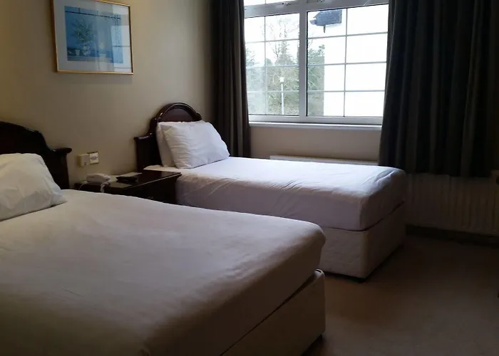 Twin Trees & Brusna Falls Leisure Hotel Ballina (Mayo)